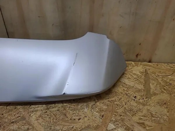 Spoiler porta-malas Toyota OEM 76085-47060 - Usado image 4
