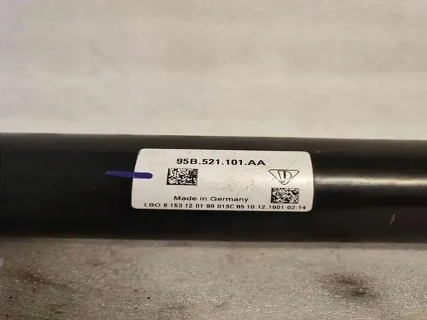 Begagnad Porsche Drivaxel OEM 95B521101AA image 4
