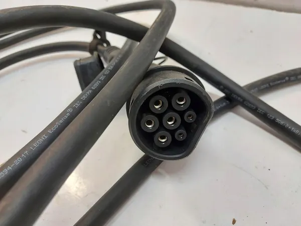 Latauskaapeli Audi Q8 E-TRON SUV 4n0971675c image 2