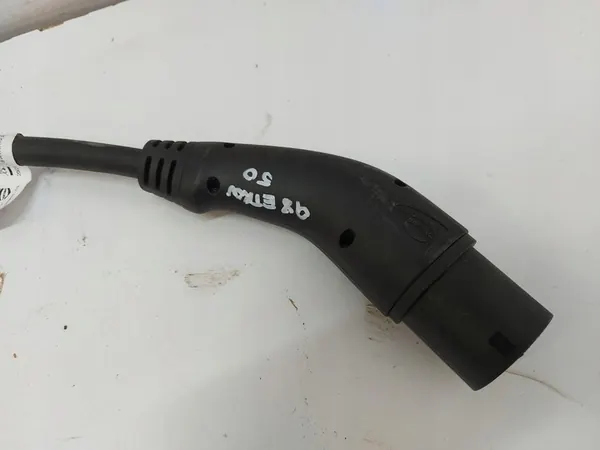 Latauskaapeli Audi Q8 E-TRON SUV 4n0971675c image 3