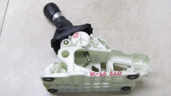 Volvo V60 2014 Levier de changement de vitesses / Supérieur image 3