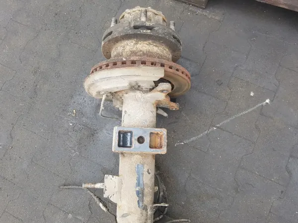 Viga suspensão traseira OEM 5802344875 Iveco Daily 6 image 7