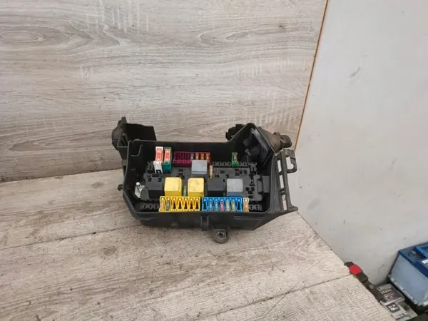 Zekeringkast A2465400024 voor Mercedes B-Klasse W246 1.6 CGI image 2