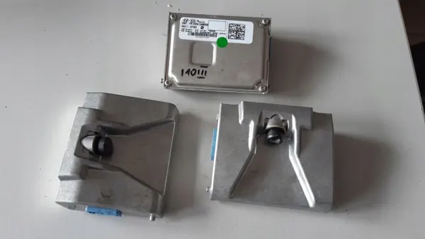 Caméra d'aide au maintien Hyundai OEM 99211-K7000 image 2