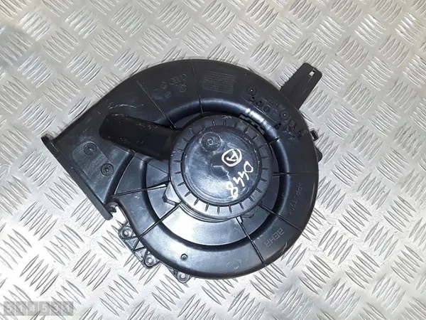 Ventilateur de chauffage VW OEM y1557001 pour Polo V 2011 image 3