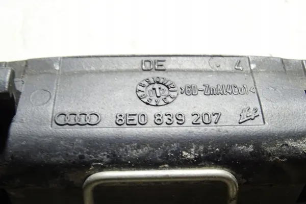 Vasemman etuoven kahva AUDI A4 8E0839207 image 3