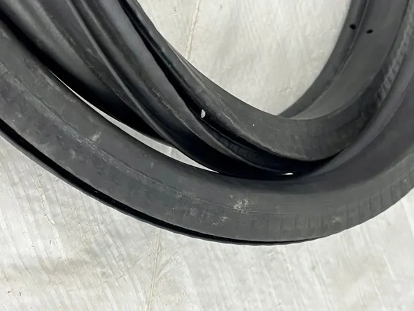 Joint de capot Porsche 911 991 OEM 99151161103 - Occasion image 3