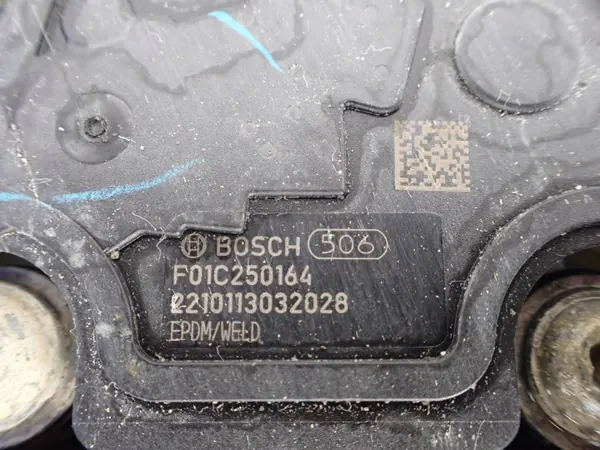 Réservoir AdBlue OEM 8983842690 pour Isuzu D-Max image 7