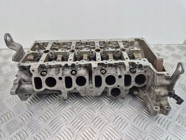 BMW Sylinterikansi OEM 7797678 N47D20C Moottorille image 2