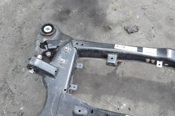 Maserati Ghibli Hinterfedern OEM 06701062910 image 5
