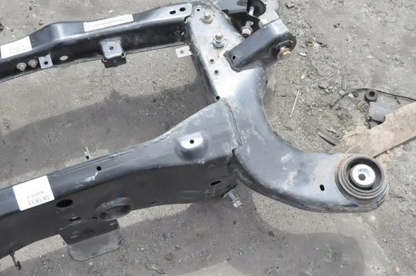 Maserati Ghibli Hinterfedern OEM 06701062910 image 6