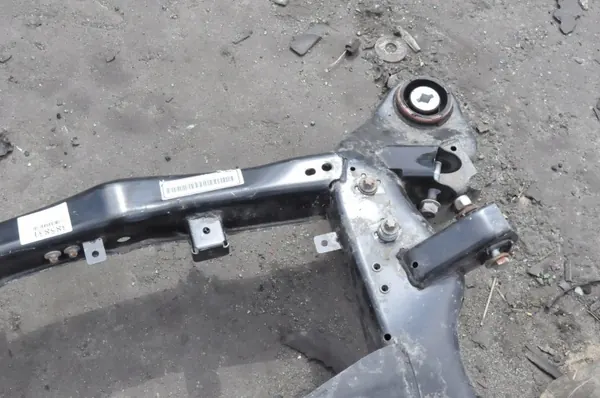 Maserati Ghibli Hinterfedern OEM 06701062910 image 7