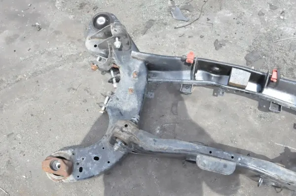 Maserati Ghibli Hinterfedern OEM 06701062910 image 8