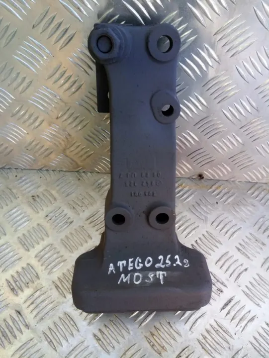 Pare-chocs de pont Mercedes-Benz OEM A9423250909 Occasion image 2