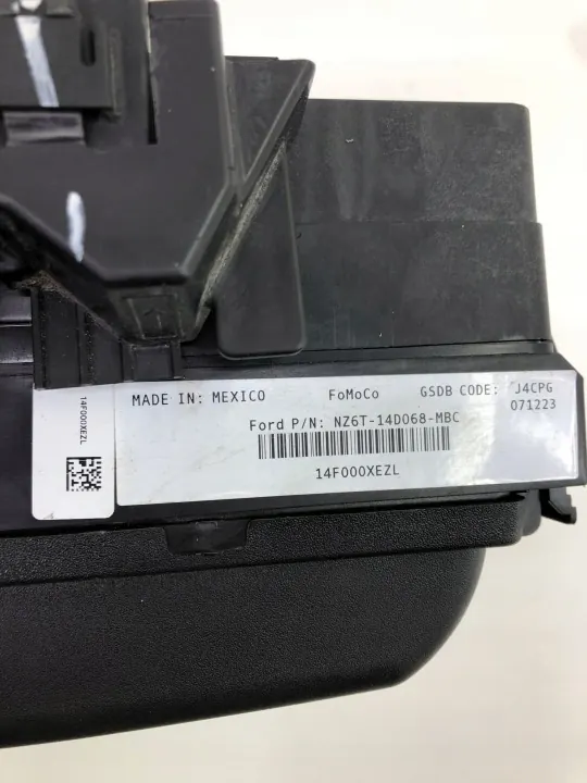 Bloco de fusíveis e relés LX6T-14A094-JD para Ford Maverick image 4