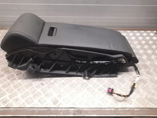 Audi A8 S8 D4 achterste armsteun OEM 4H0885076L image 2