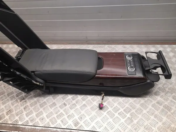 Audi A8 S8 D4 achterste armsteun OEM 4H0885076L image 7