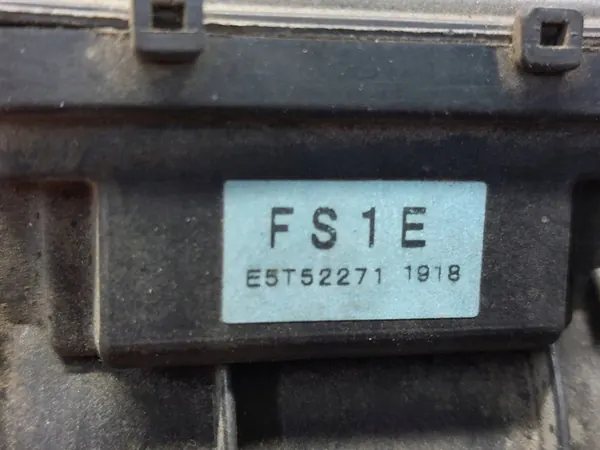 Luchtfilterhuis Massameter Mazda Premacy I 2.0 image 3