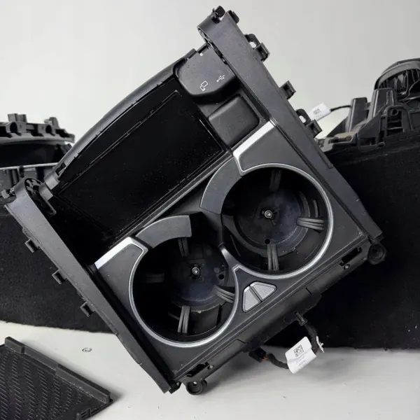 Mercedes GLE W167 Middenconsole Bekerhouder OEM JPFA1678209500 image 2