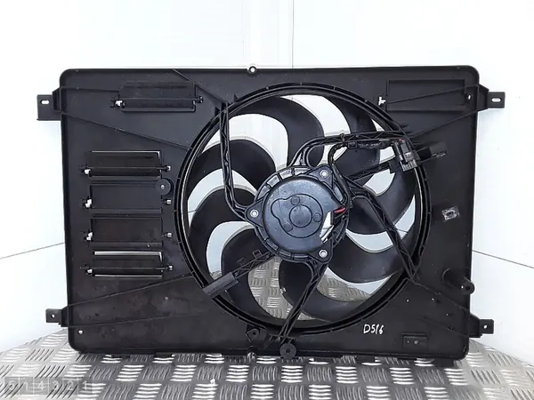 Kylarrubrik Ford Ecosport 2016 med kåpa image 2