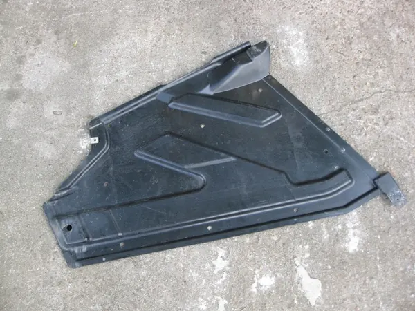 MERCEDES CLA GLA W176 W246 Vänster Underredsskydd image 2