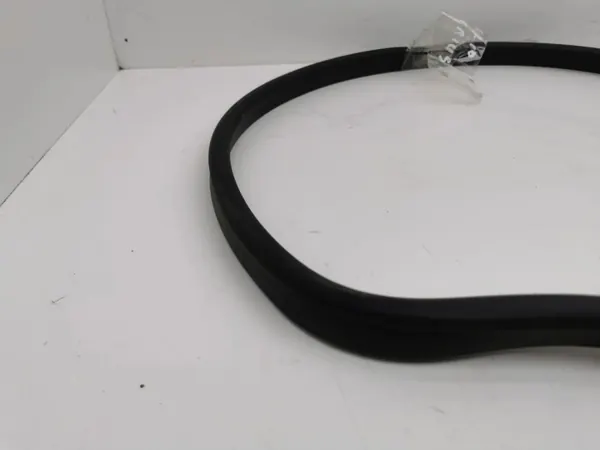 Skoda Octavia Mk4 2022 motorhuvestätsning OEM AMD128167 image 4