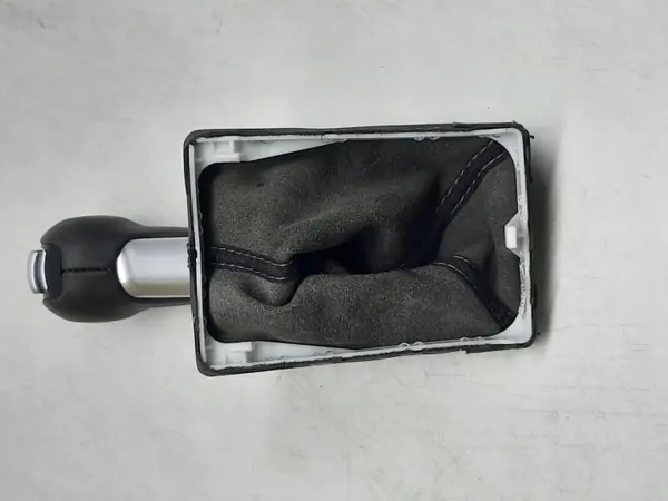 Porsche Macan Pomo de Cambio OEM 95B713139B - Usado image 3