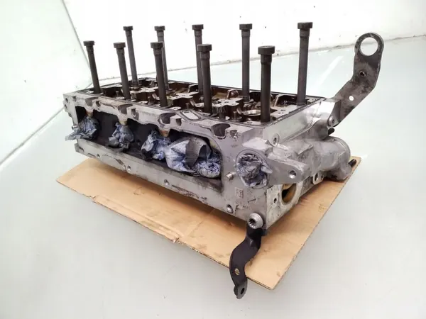 Skoda Octavia Mk3 Cilinderkop OEM 04L103064C image 6