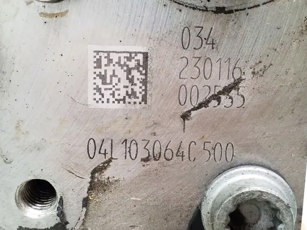 Skoda Octavia Mk3 Cilinderkop OEM 04L103064C image 7