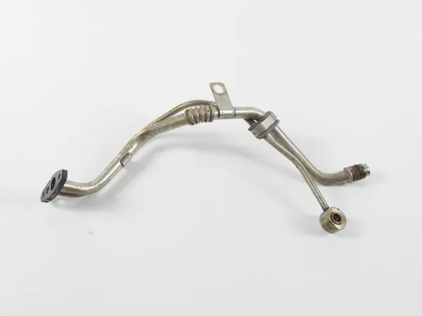 Turbo-öljynpoistoruuvu OEM 540552 Renault Laguna III:lle image 3