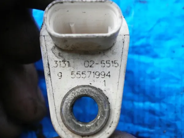 OPEL Zafira C Astra J Vevaxel Positionssensor 55571994 image 3