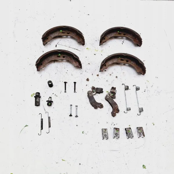 Sabots de frein à main Citroen Jumper OEM 2145330017 image 2