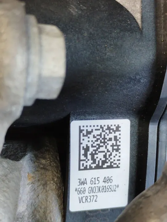 Serre-joint arrière droit Volkswagen Tiguan III OEM 3WA615406 image 4