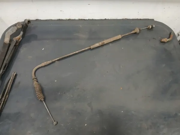 Suzuki Vitara I 2.0 td Rf Linka gazu image 1