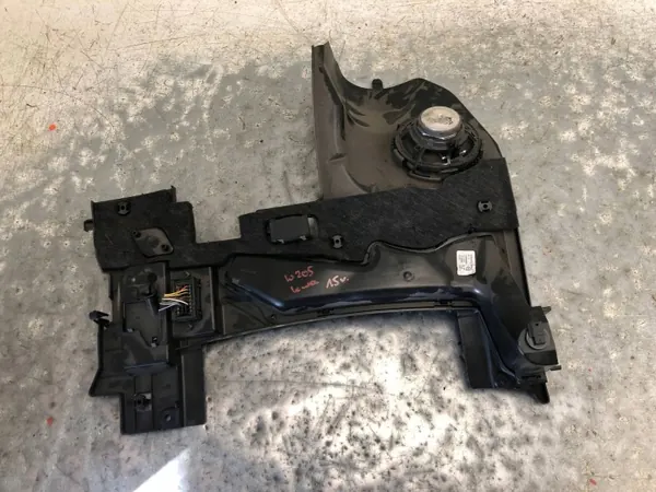 Cache Console Inférieur Gauche Mercedes OEM A2056800307 image 4
