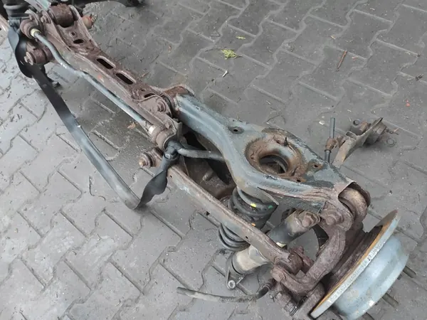 Trave posteriore completa Kia Ceed 2006-2011 image 8