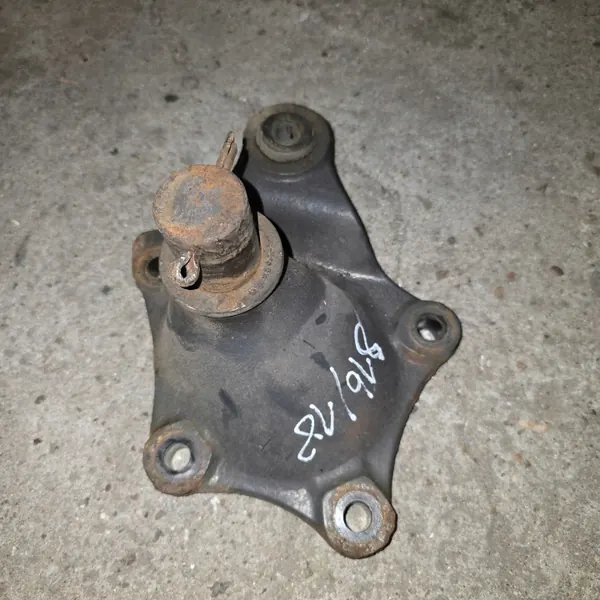 Soporte de cilindro Mercedes Atego OEM 9673170042 image 2