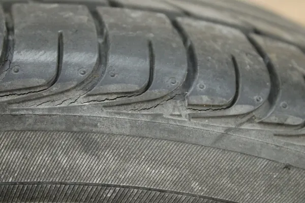4x Neumáticos Bridgestone Turanza ER300 245/45R18 OPON.N32 image 8