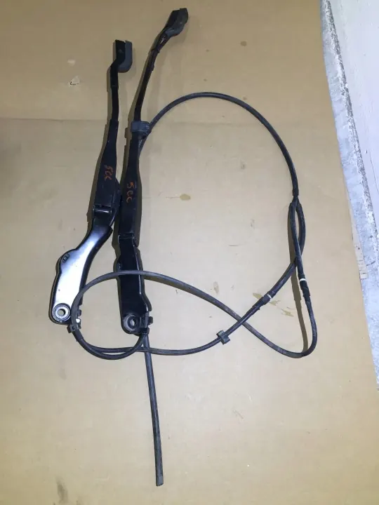 Volvo XC40 vindrutetorkararmar OEM 31457315 31457316 - Begagnad image 3