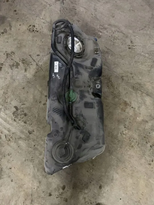 BMW X3 F25 Brandstoftank OEM KSI3251 - Gebruikt image 2