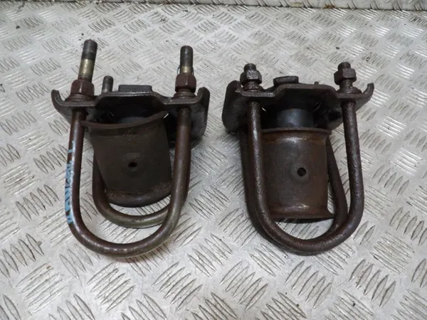 Support de ressort FORD OEM droit 06-11 image 2