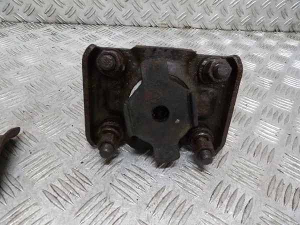 Support de ressort FORD OEM droit 06-11 image 9