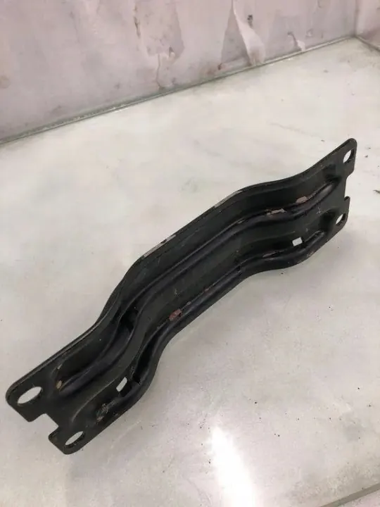Avgasfäste OEM A1766190025 Mercedes-Benz CLA image 3