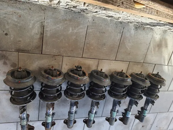 Ammortizzatore anteriore MERCEDES-BENZ C (W203) A2033207330 image 10