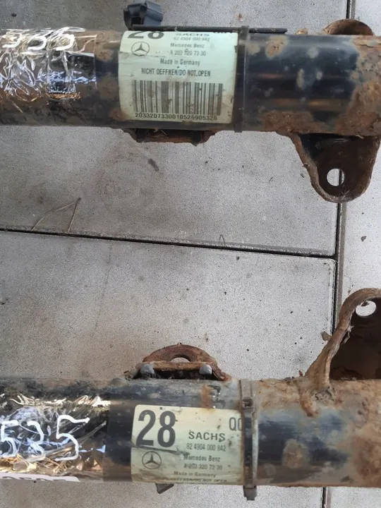 Ammortizzatore anteriore MERCEDES-BENZ C (W203) A2033207330 image 4