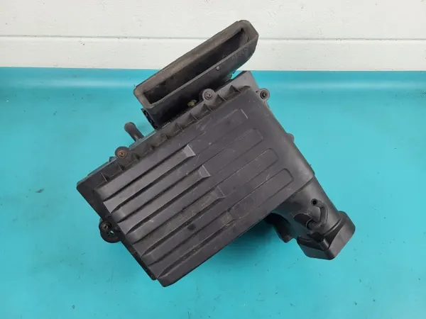 OEM 5Q0129607S Ilmansuodinkotelo Skoda Octavialle image 2