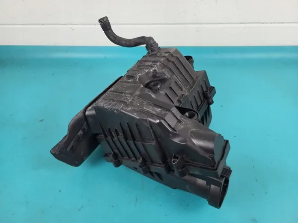 OEM 5Q0129607S Ilmansuodinkotelo Skoda Octavialle image 3