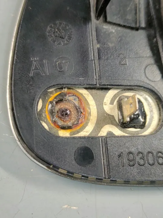 Insert de rétroviseur droit OEM 8F0857536 pour Audi A5 8T image 3
