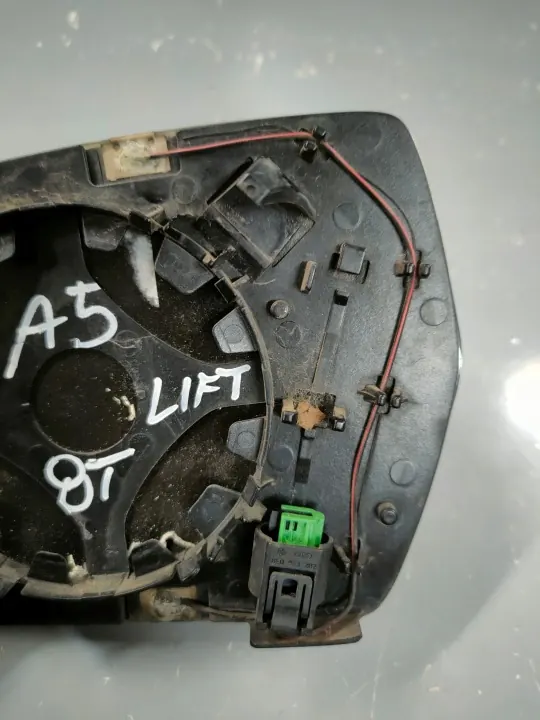 Insert de rétroviseur droit OEM 8F0857536 pour Audi A5 8T image 8