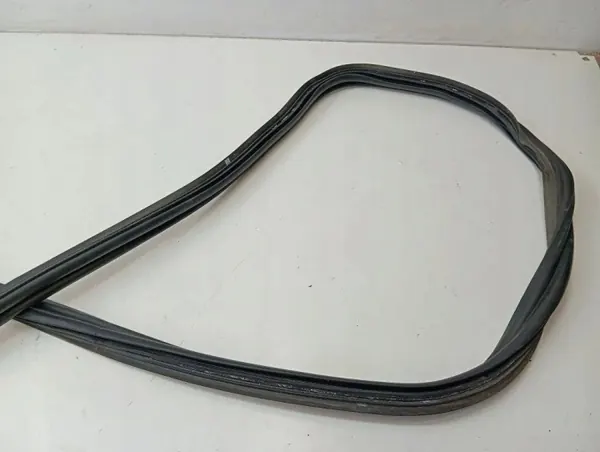 Junta de maletero Mercedes E W213 OEM A2137500098 image 3